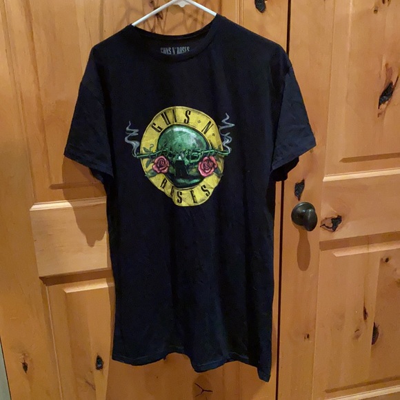 Guns and roses t-shirt - Picture 3 of 3
